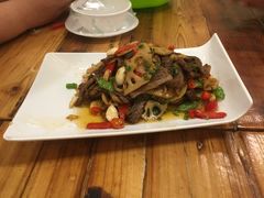 脆藕回锅牛肉-霄汉牛三鲜湖北砂锅菜(万松园2店)