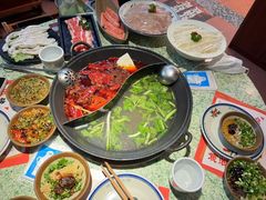 -鸿姐老火锅(静安店)