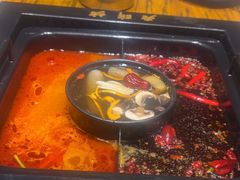 -老牌坊云南鱼豆花火锅(嵩山店)