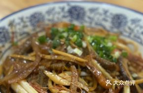 Eel and Shrimp Fried Noodles