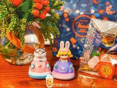 -VENCHI 闻绮(北京国贸商城店)