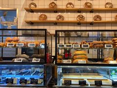 面包甜点陈列柜-81BAKERY(大学路店)