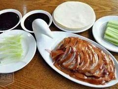 -老北京烤鸭(保龙仓店)