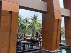 -三亚湾海居铂尔曼度假酒店