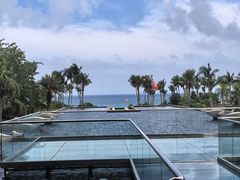 -亚龙湾喜来登·美景台大堂吧
