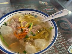 鲜肉馄饨-长人馄饨铺(解放街店)