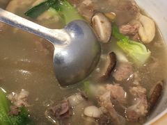 排骨蘑菇青菜汤-宁海食府(大剧院店)