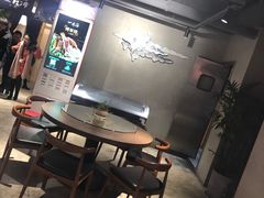 大堂-日进一片海.生腌海鲜火锅.宵夜烧烤(三里屯总店)