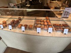 -VERIE BAKEHOUSE
