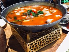 思茅酸汤鱼片-老滇山寨•云南特色菜•地方菜•民族风情歌舞表演(金碧店)