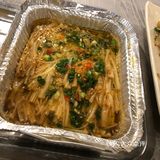 今天朋友来，就一起去店里吃了