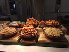 -新艺自助美食城(中山路店)
