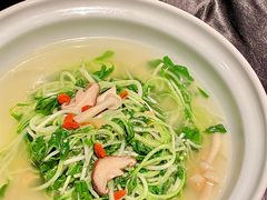 清鸡汤干贝豆苗-四季小馆·潤·中国菜(越秀公园店)