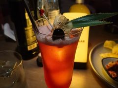 -FOUR PLAY BAR