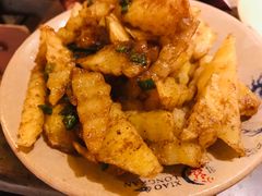 -小龙坎火锅(湖滨银泰in77店)