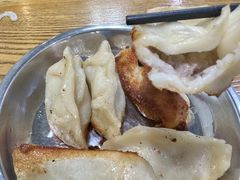 -黄阿姨锅贴大王(万航渡路店)