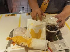 -麦当劳(佛山流行前线店)