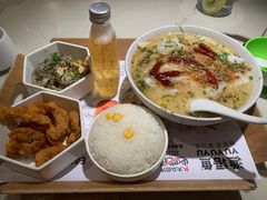 -渔语鱼酸菜鱼新川菜(来福士店)