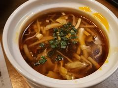 老上海酸辣汤-南小馆(迪士尼小镇店)