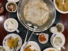-老来福·非遗酸汤兔(凯旋路店)