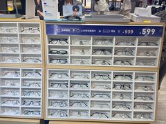 -沫芮眼镜·蔡司·依视路·尼康明月(大融城店)