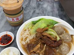 牛腩汤米粉-珍珍小食店(西华路店)