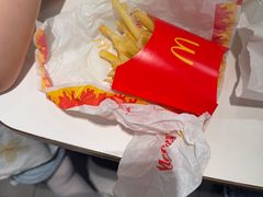 -麦当劳(上海虹桥站30B检票口楼上)