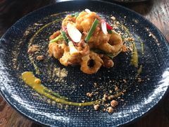 蛋黄炸鱿鱼-MUG JEE