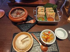 -银米·云南传统过桥米线(双廊黑金冠店)