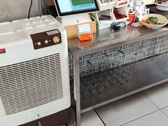 -老鼎万春卤菜(五代传承创始老店)