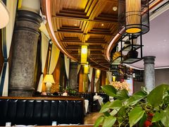 -八府香鸭·啫啫煲(华山路店)