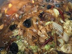 -粘豆包柴火铁锅炖