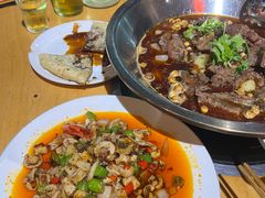 -大众跷脚牛肉馆·非遗传承单位(峨眉山店)