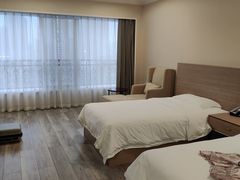-清能·清江酒店(夷陵广场CBD中心店)