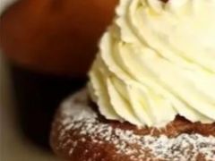 碧根果桂圆蛋糕杯-奈雪的茶(中储能店)