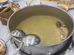 -朴小妹人参鸡汤火锅(长白山万达店)