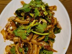 香辣猪耳朵-辣得叫湘菜(四明店)
