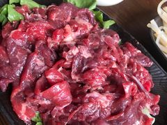 生牛肉（半份）-乡土黄·鲜牛肉火锅·小龙虾(兴业街店)