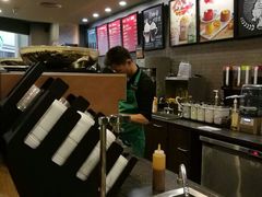 -星巴克臻选(深圳龙华红山天虹店)