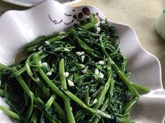 -阿浪海鲜连锁加工店(B栋2排1号火车头店)