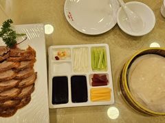 精品烤鸭-东四民芳餐厅(世茂工三店)