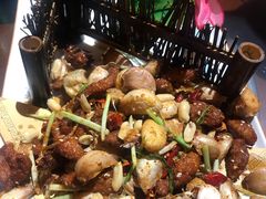 -东来菜馆•手抓海鲜家常菜•海鲜锅贴(鸽子窝店)