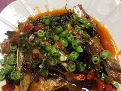 干烧耗儿鱼-洪霞餐馆