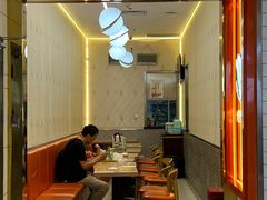 -白玉兰食品甜凤店(合生汇店)