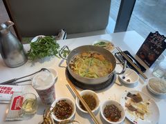-七欣天香辣蟹火锅(闵行浦江欢乐颂店)