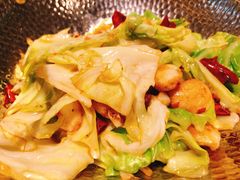 干锅手撕包菜-费大厨辣椒炒肉(太平老街店)
