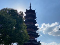 -龙华寺