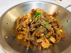 -张大师鸭爪爪特色干锅(南湖店)