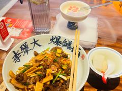 -李犟大爆鳝面·手工蟹黄包(湖滨西湖店)