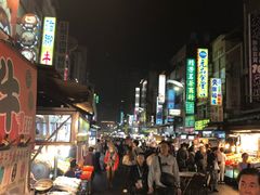 -六合夜市
